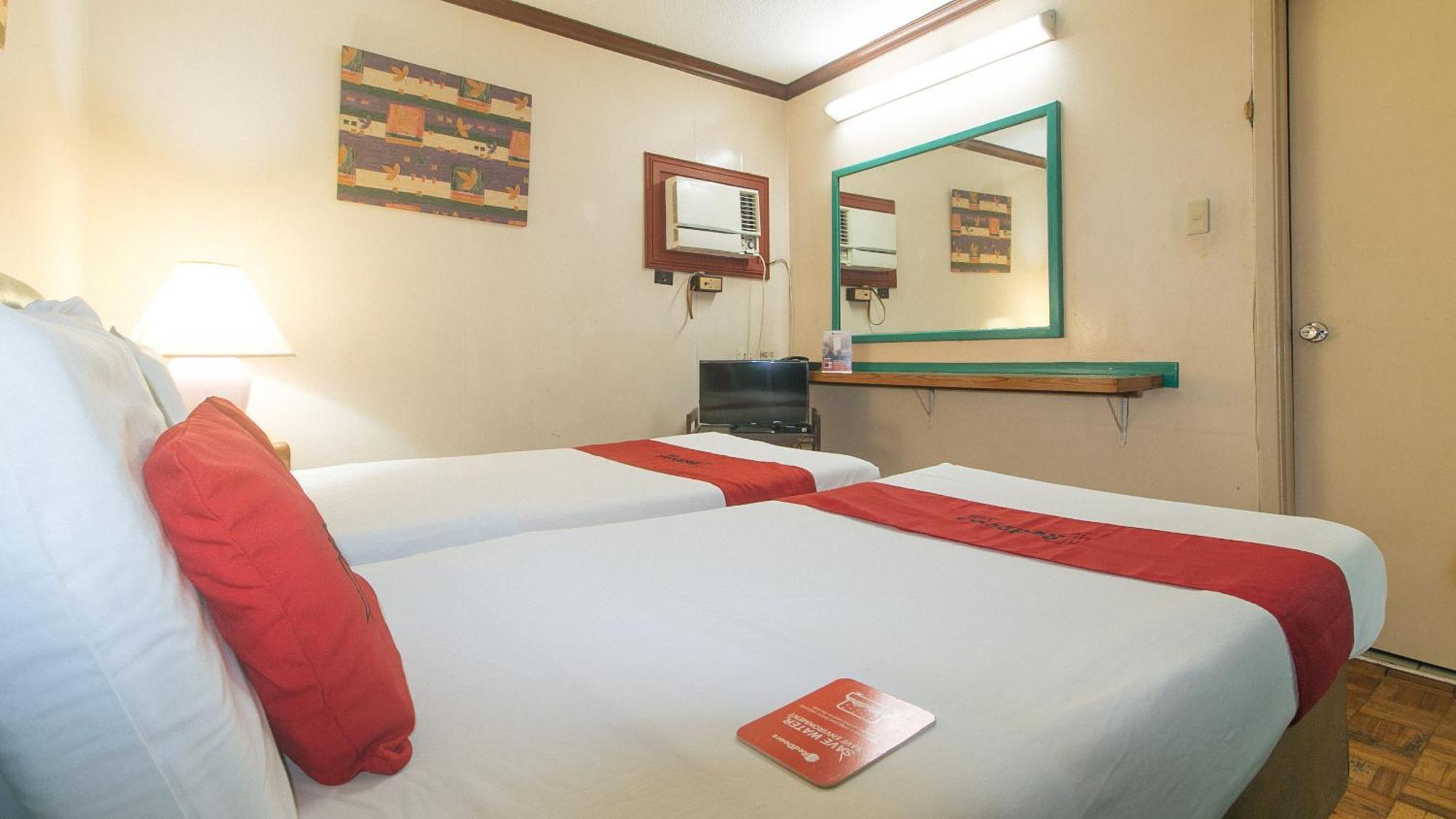 Reddoorz At Broadway Court Apartelle Quezon City Esterno foto