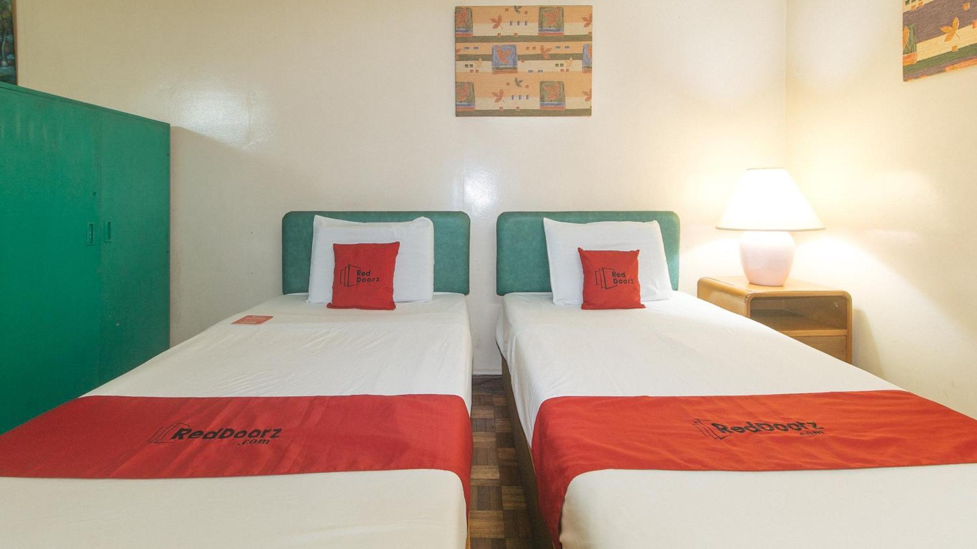 Reddoorz At Broadway Court Apartelle Quezon City Esterno foto