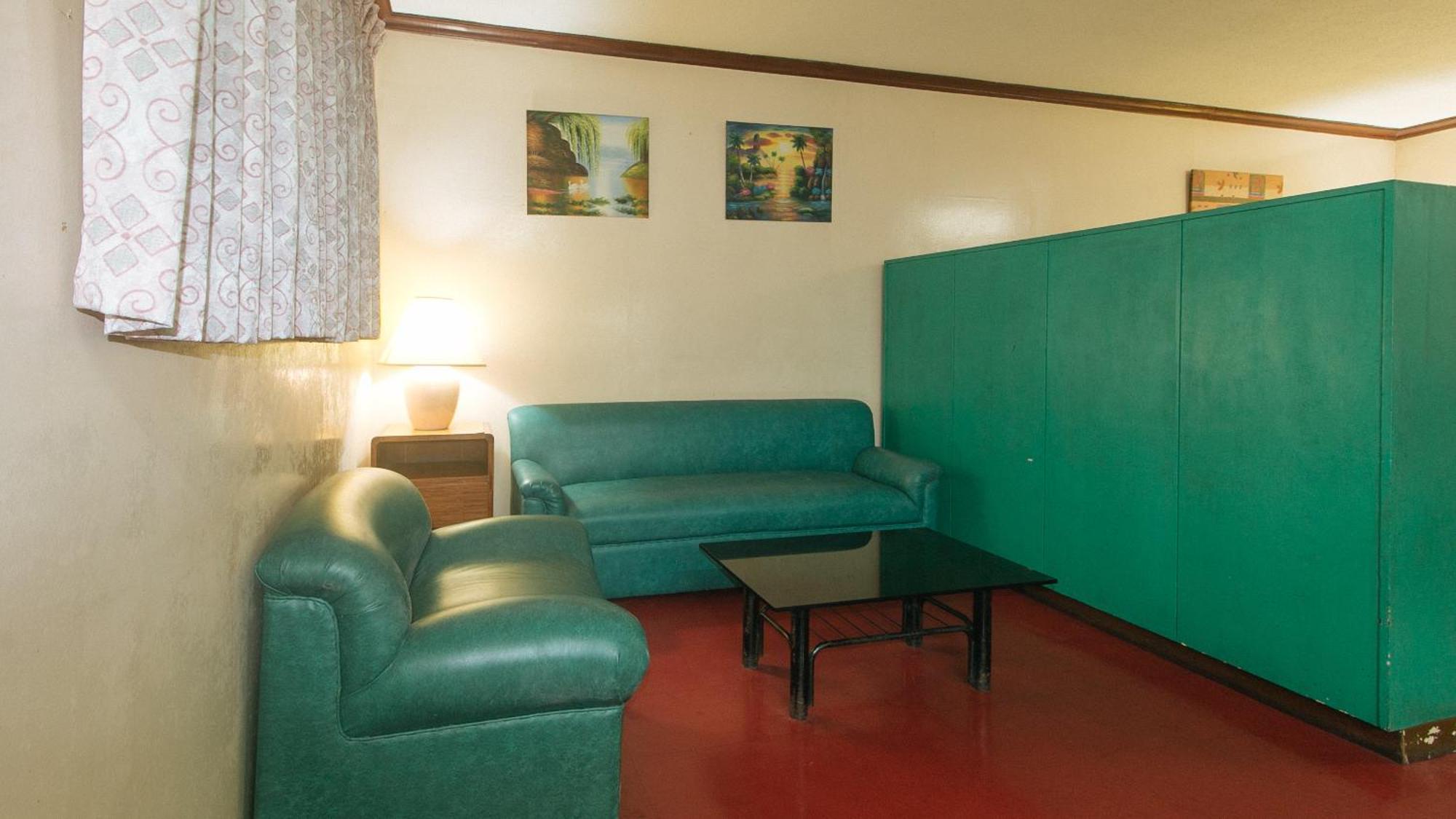 Reddoorz At Broadway Court Apartelle Quezon City Esterno foto
