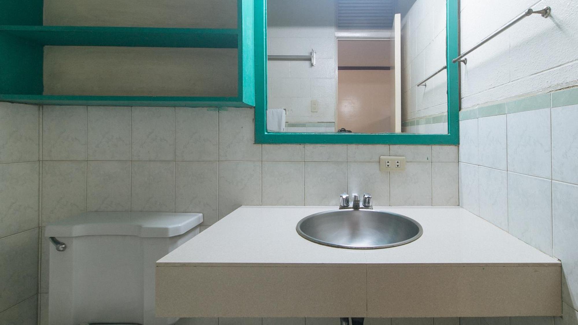 Reddoorz At Broadway Court Apartelle Quezon City Esterno foto