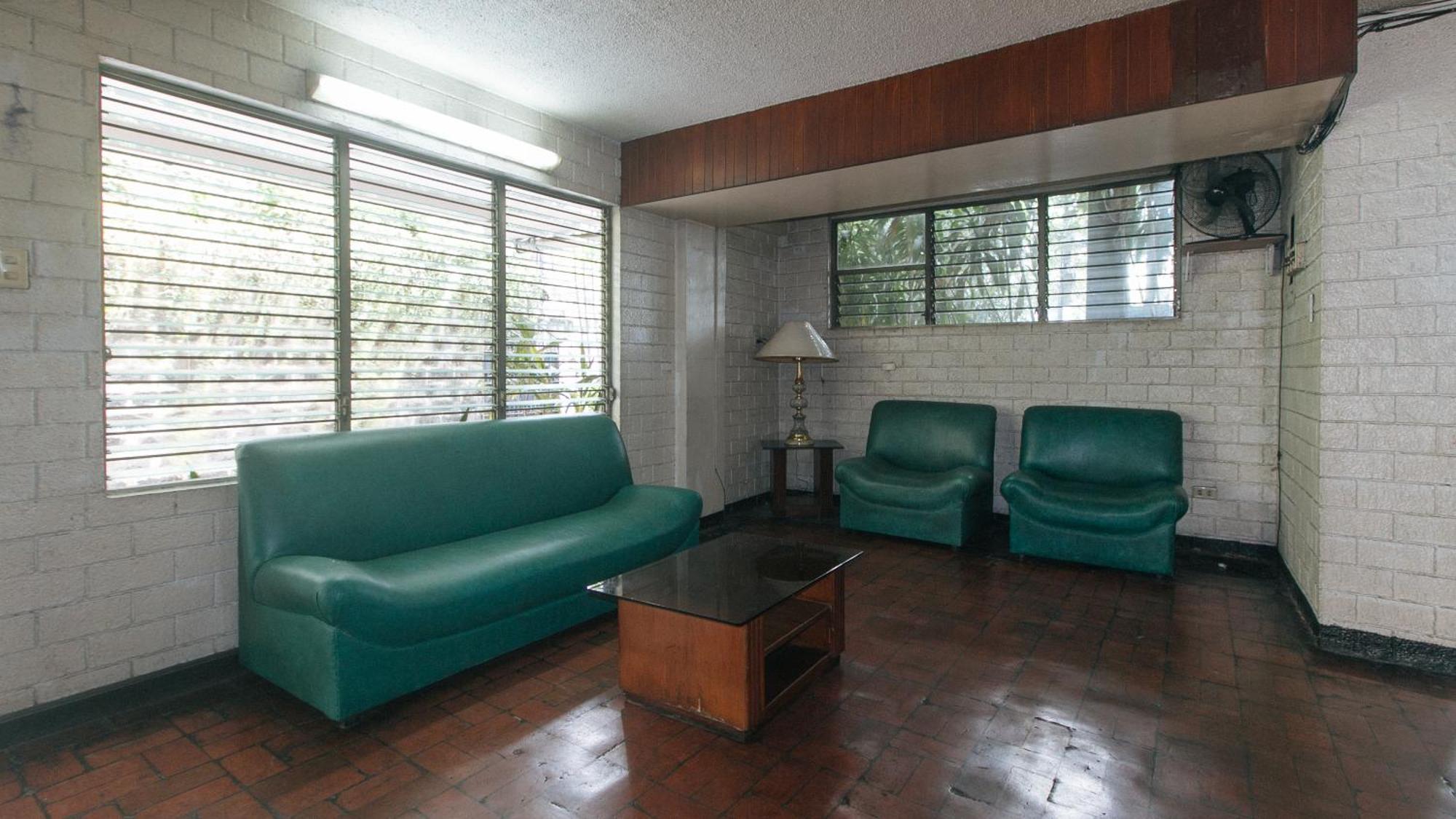 Reddoorz At Broadway Court Apartelle Quezon City Esterno foto