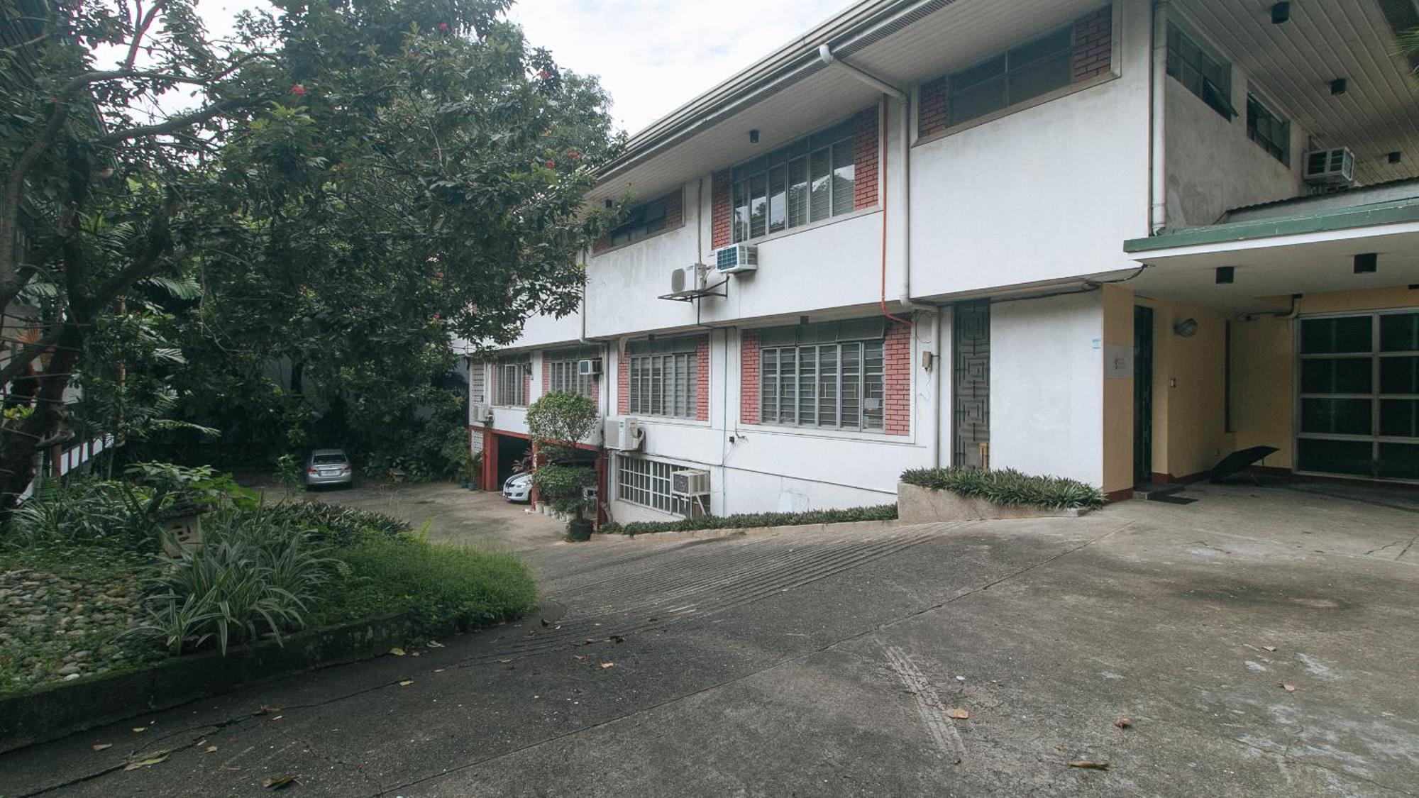 Reddoorz At Broadway Court Apartelle Quezon City Esterno foto