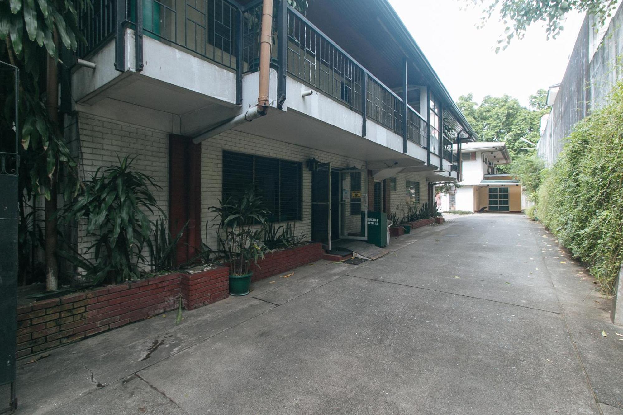 Reddoorz At Broadway Court Apartelle Quezon City Esterno foto