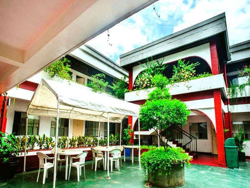 Reddoorz At Broadway Court Apartelle Quezon City Esterno foto