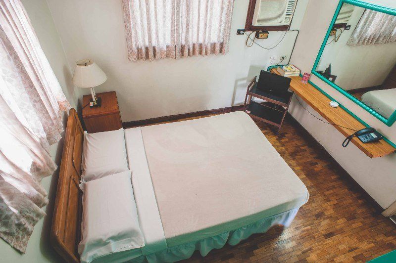 Reddoorz At Broadway Court Apartelle Quezon City Esterno foto