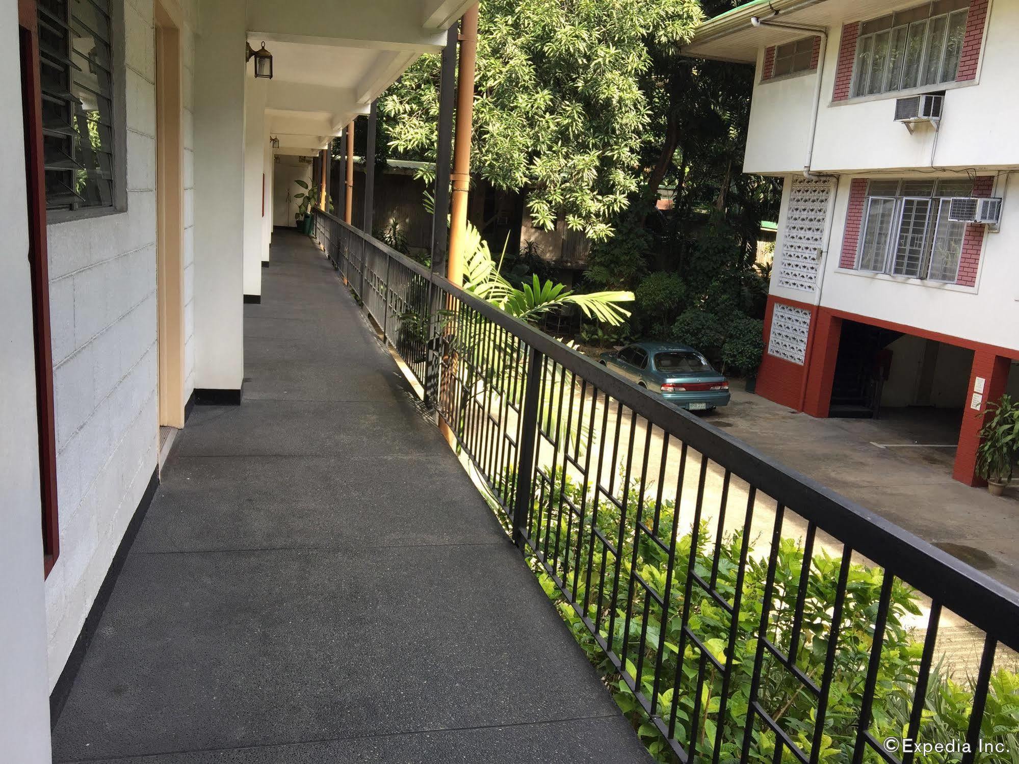Reddoorz At Broadway Court Apartelle Quezon City Esterno foto